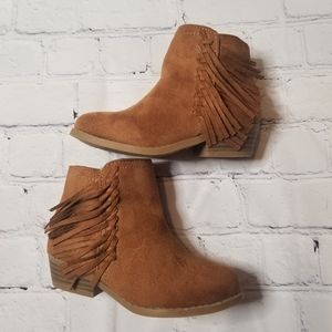 ❌ SOLD ❌ toddler Fringe Ankle Boots